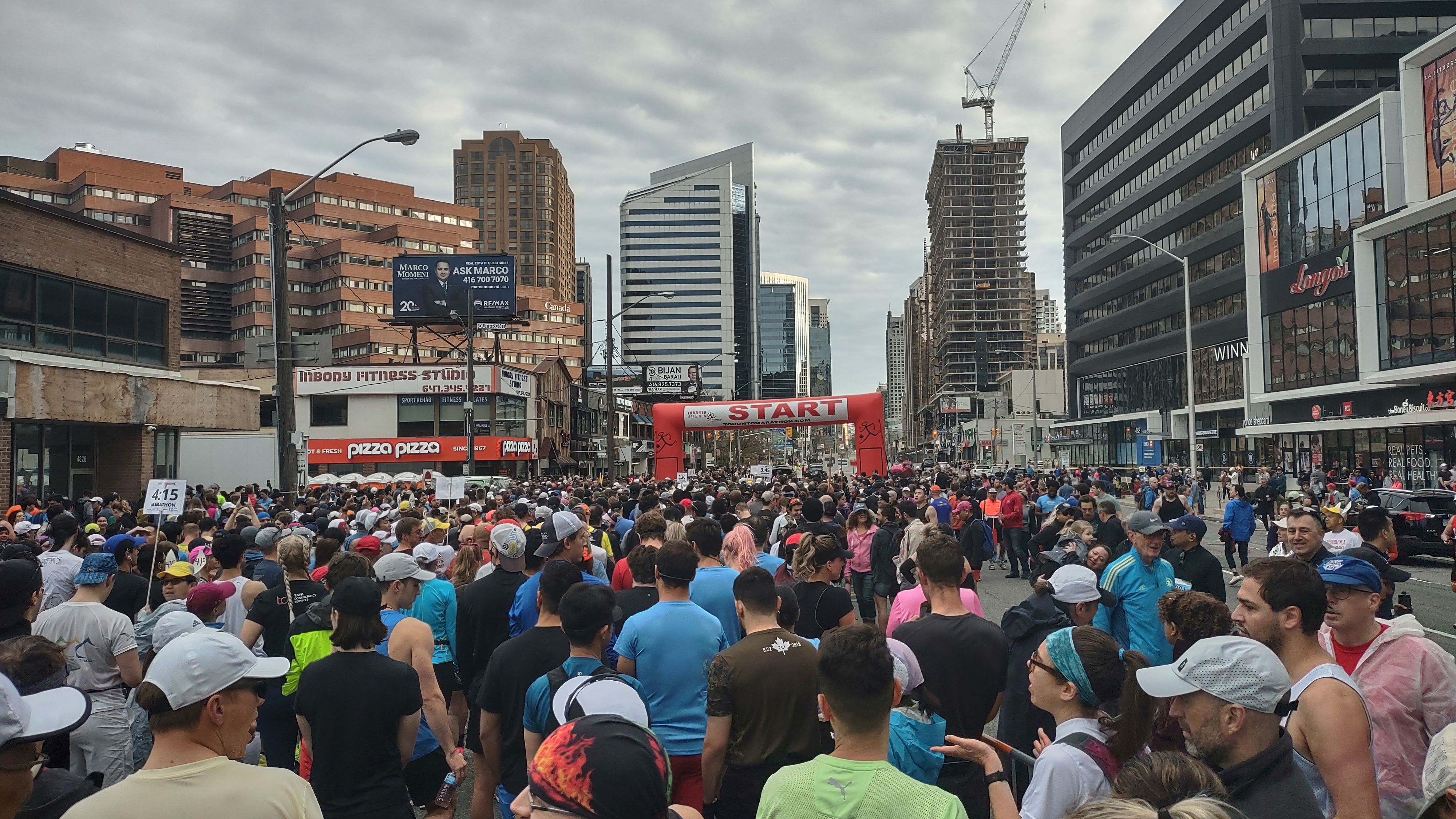 Toronto Marathon Start